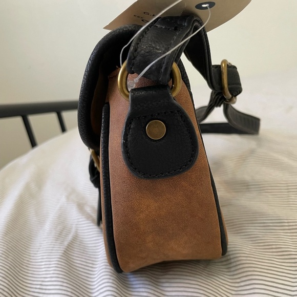 G.H. Bass & Co. Brown and Black Shoulder Bag - Picture 4 of 9